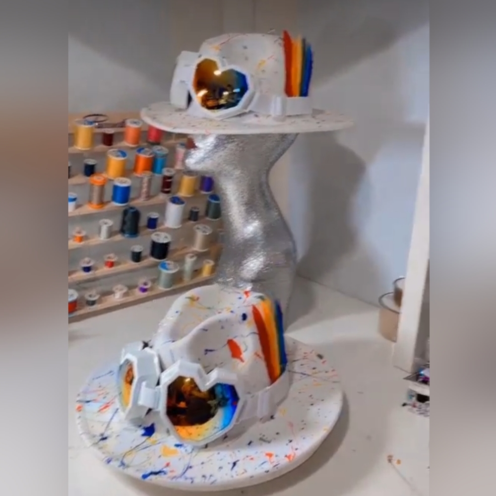 Colorfull hat - Picture 2 of 4